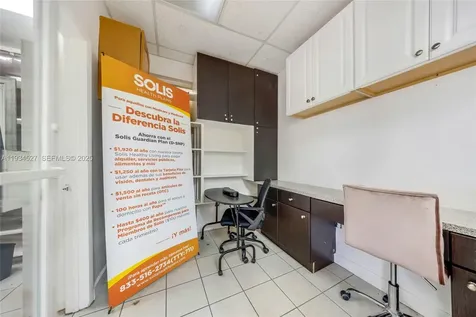 700 E 1st Avenue Hialeah FL 33010