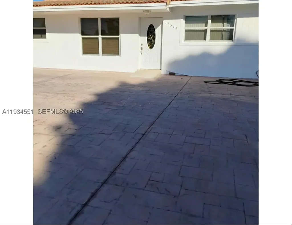 17545 NW 49 Court Opa-Locka FL 33055