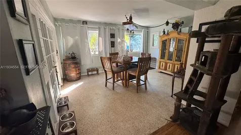 630 NE 165th Street Miami FL 33162