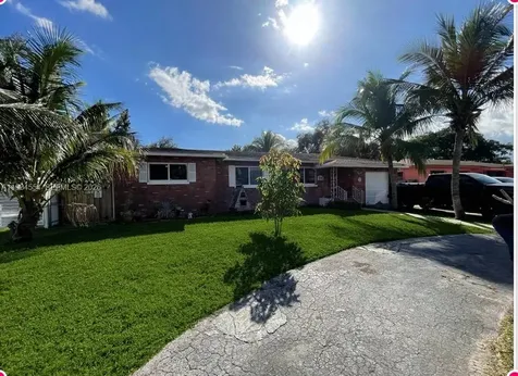 630 NE 165th Street Miami FL 33162