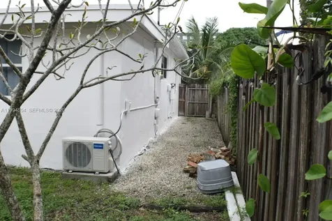 630 NE 165th Street Miami FL 33162