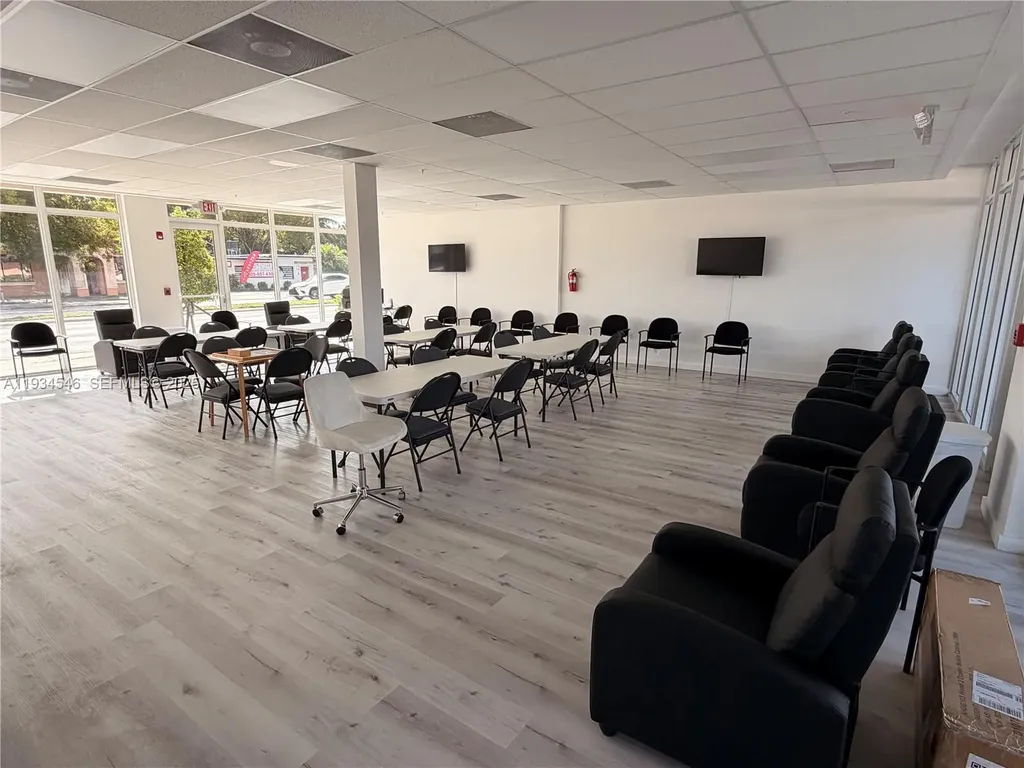665 E 49 Street Hialeah FL 33013