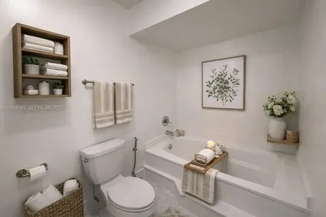 8242 NW 200 Terrace Hialeah FL 33015