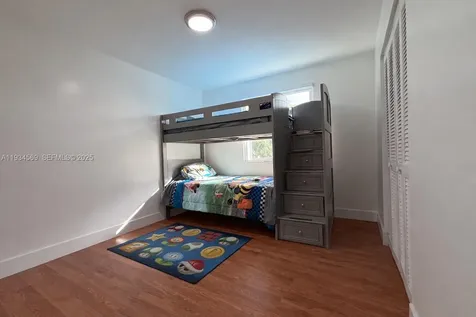 8242 NW 200 Terrace Hialeah FL 33015