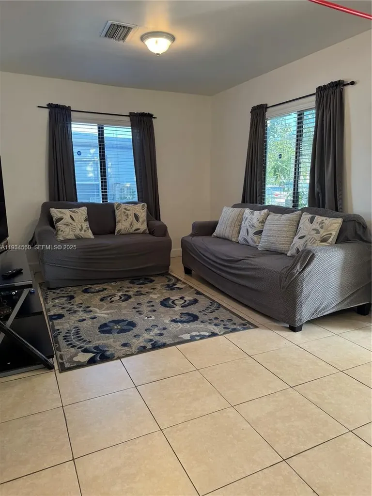 2227 NW 9th Court Fort Lauderdale FL 33311