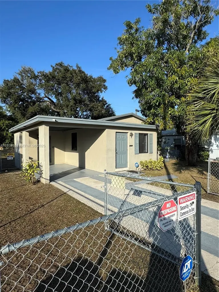 2227 NW 9th Court Fort Lauderdale FL 33311