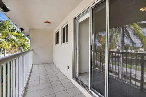 21399 Marina Cove Circle Aventura FL 33180