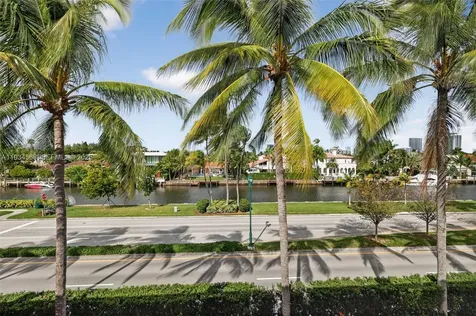21399 Marina Cove Circle Aventura FL 33180
