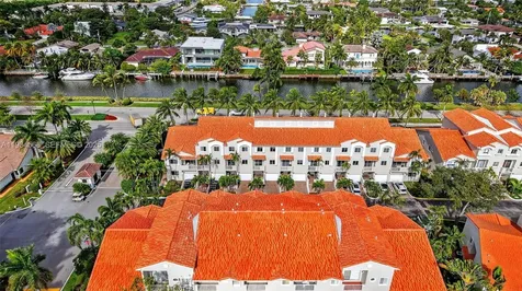 21399 Marina Cove Circle Aventura FL 33180