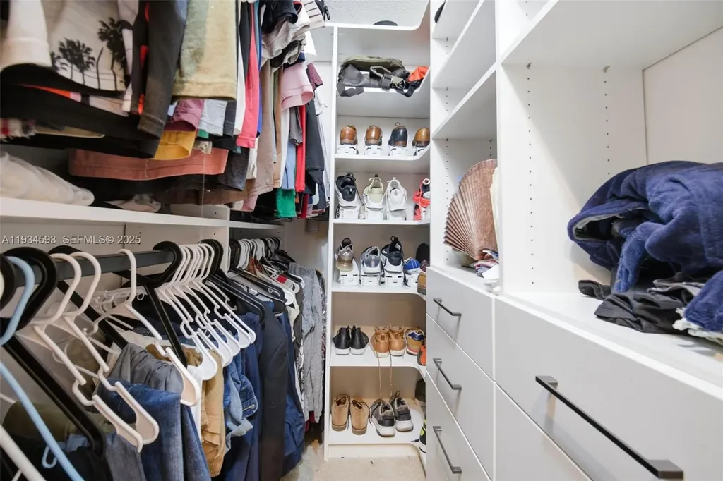 2647 NW 99th Avenue Coral Springs FL 33065