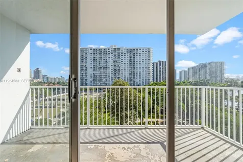 2801 NE 183rd Street Aventura FL 33160