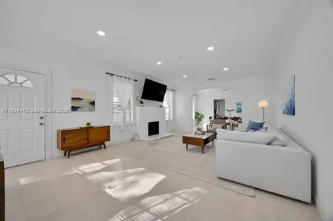 1785 SW 10th Street Miami FL 33135