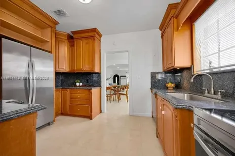 1785 SW 10th Street Miami FL 33135