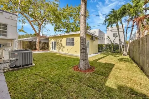 1785 SW 10th Street Miami FL 33135
