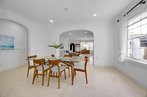 1785 SW 10th Street Miami FL 33135