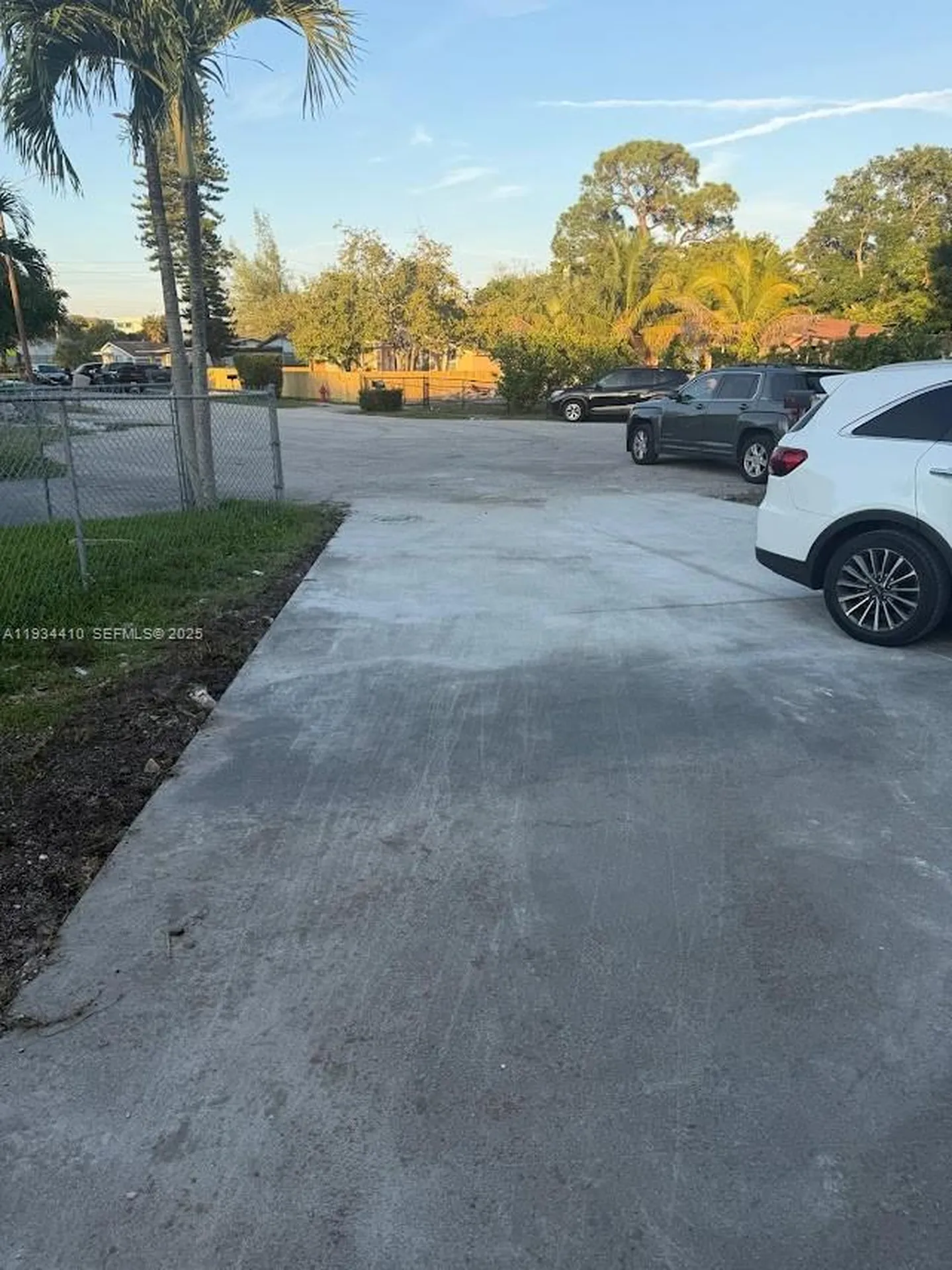 1021 NW 25th Way Fort Lauderdale FL 33311