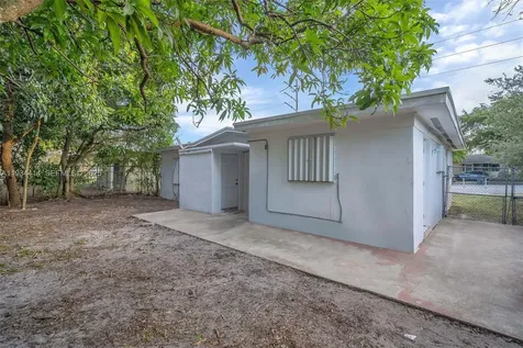 265 NW 135th North Miami FL 33168