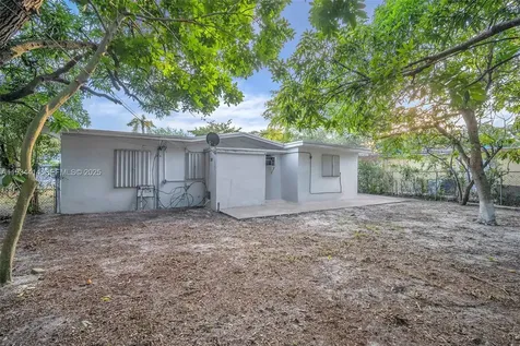 265 NW 135th North Miami FL 33168