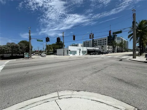 66-68 N Federal Highway Dania Beach FL 33004