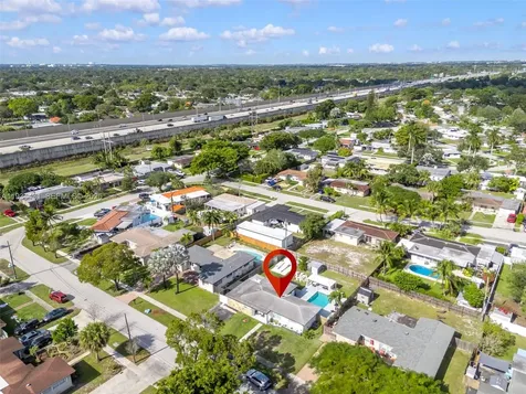 5041 SW 11th Street Plantation FL 33317