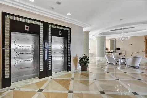 6917 Collins Avenue Miami Beach FL 33141