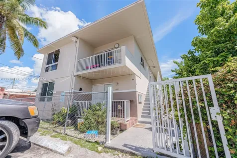 621 SW 15th Avenue Miami FL 33135