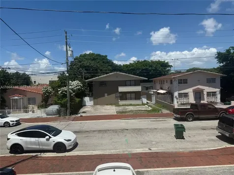 621 SW 15th Avenue Miami FL 33135