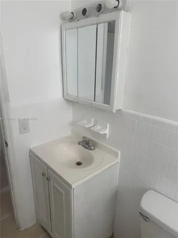 621 SW 15th Avenue Miami FL 33135