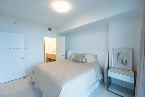 16385 Biscayne Boulevard North Miami Beach FL 33160