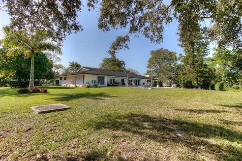 6875 N Cartee Road Palmetto Bay FL 33158