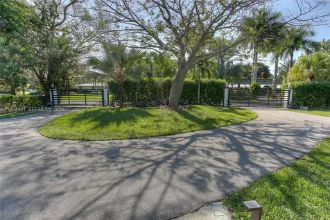 6875 N Cartee Road Palmetto Bay FL 33158