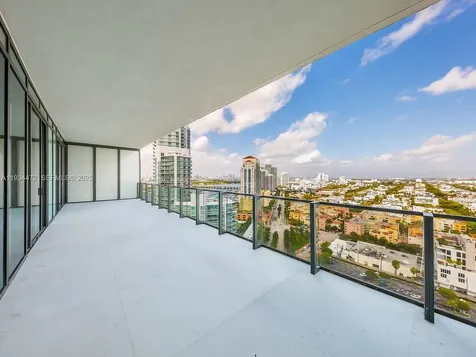 800 S Pointe Drive Miami Beach FL 33139