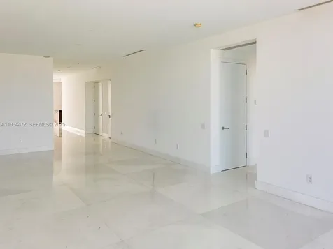 800 S Pointe Drive Miami Beach FL 33139