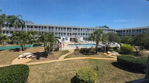 15600 NE 6th Avenue Miami FL 33162