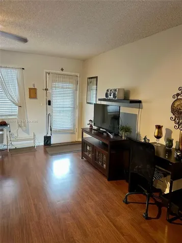 15600 NE 6th Avenue Miami FL 33162