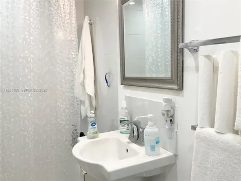 161 NW 145th Street Miami FL 33168