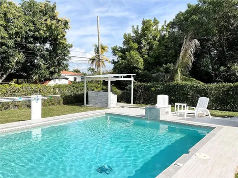 161 NW 145th Street Miami FL 33168