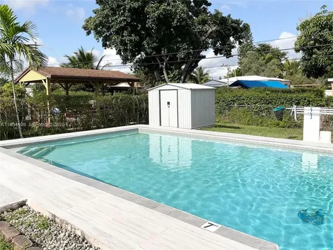 161 NW 145th Street Miami FL 33168