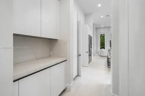 3912 Island Estates Drive Aventura FL 33160