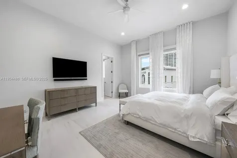 3912 Island Estates Drive Aventura FL 33160