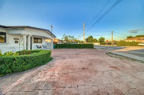 3640 SW 92nd Avenue Miami FL 33165