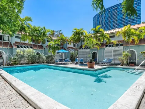 515 NE 38th Street Miami FL 33137