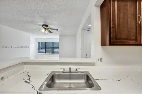 2946 S University Drive Davie FL 33328
