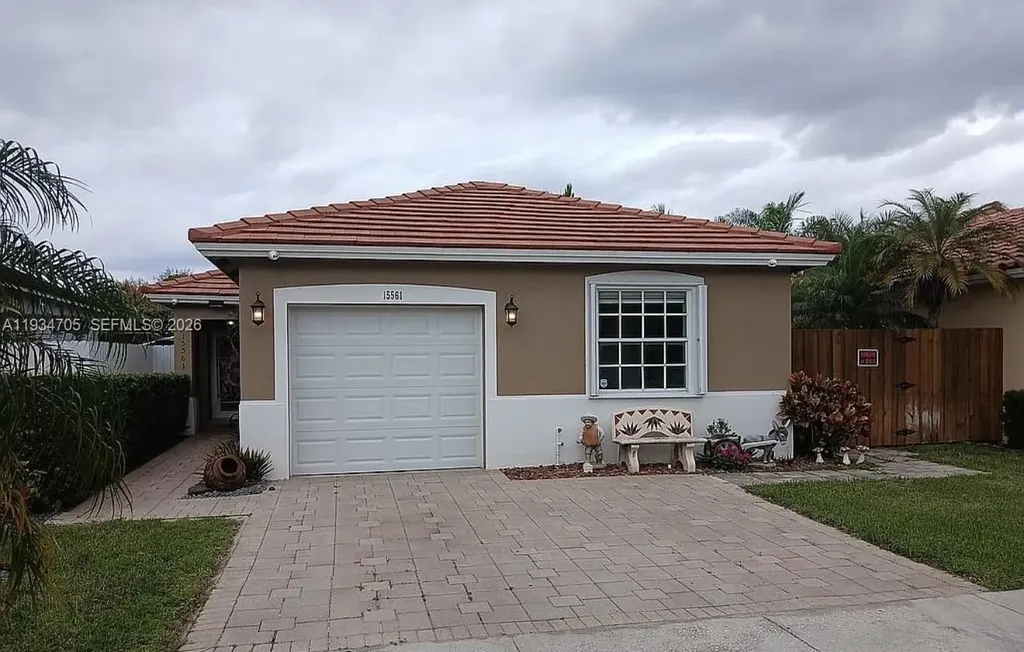 15561 SW 144th Terrace Miami FL 33196