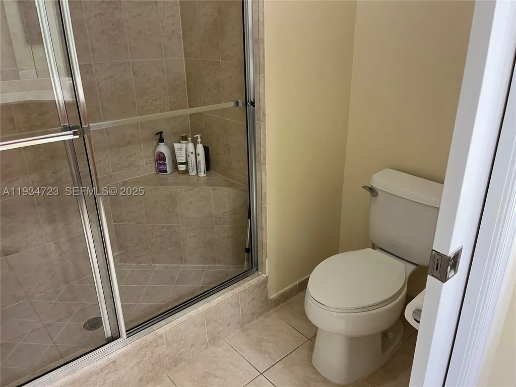3500 Oaks Clubhouse Drive Pompano Beach FL 33069