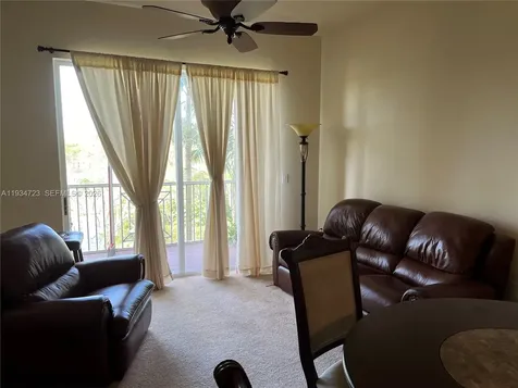 3500 Oaks Clubhouse Drive Pompano Beach FL 33069