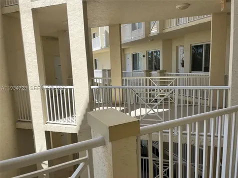 3500 Oaks Clubhouse Drive Pompano Beach FL 33069