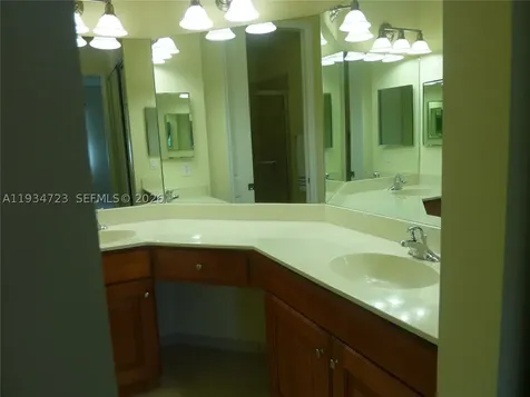 3500 Oaks Clubhouse Drive Pompano Beach FL 33069