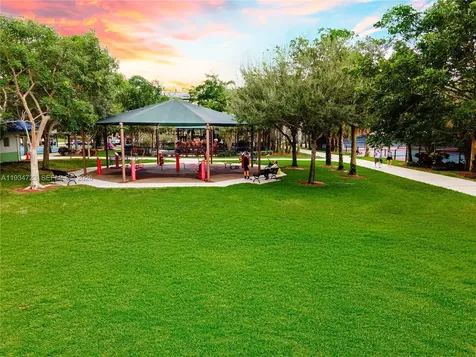 3500 Oaks Clubhouse Drive Pompano Beach FL 33069