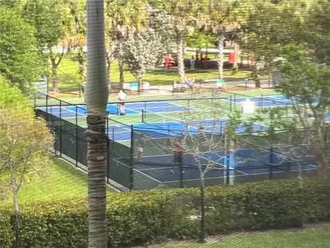 3500 Oaks Clubhouse Drive Pompano Beach FL 33069